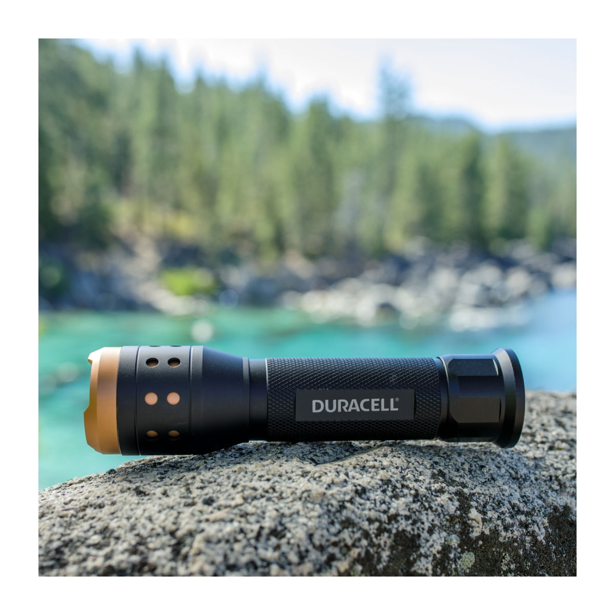 Linterna Duracell 700 Lumenes Con 4 Pilas AAA Negro – imagen 2