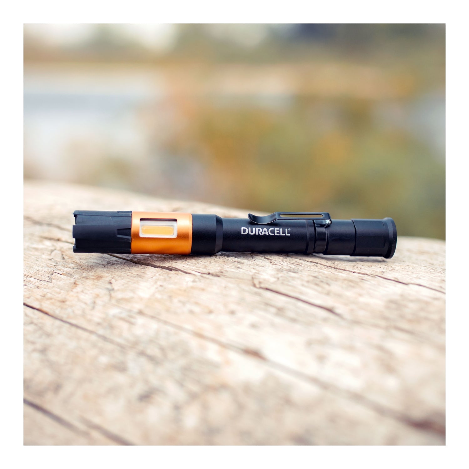 Linterna Duracell 100 Lumenes Con 2 Pilas AAA Negro – imagen 4