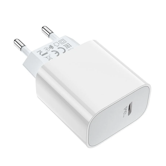 Cargador Carga Rapida Hoco Dc67 20w Tipo C Blanco