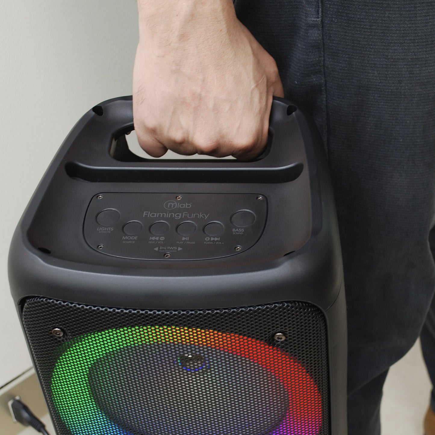 Parlante Bluetooth Microlab Tws Flaming Funky Mod 9308 Negro – imagen 4