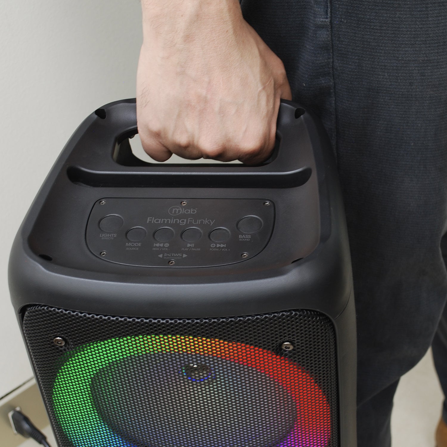 Parlante Bluetooth Microlab Tws Flaming Funky Mod 9308 Negro – imagen 4