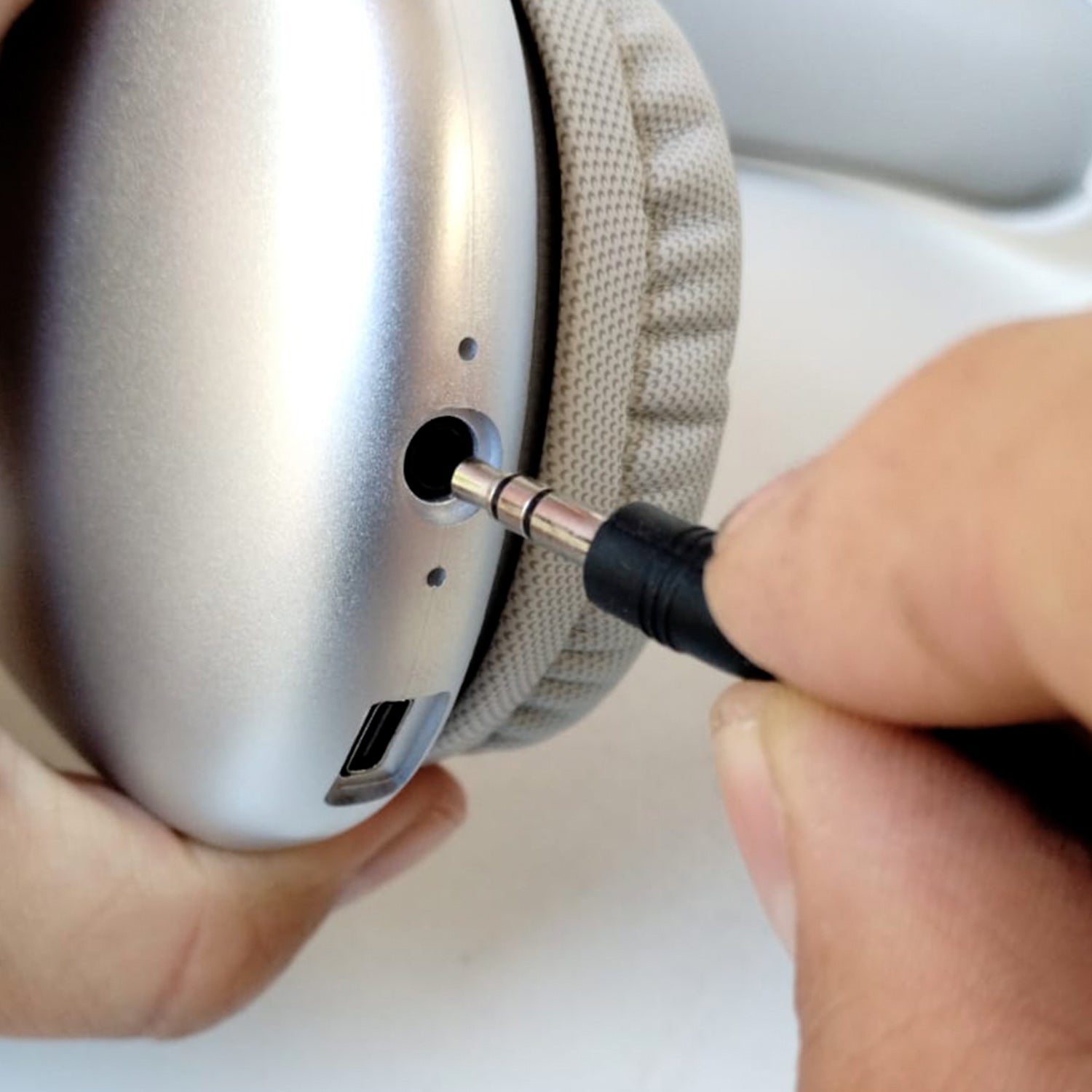 Audífonos Bluetooth Air Experience Silver Mod 9310 Gris – imagen 5