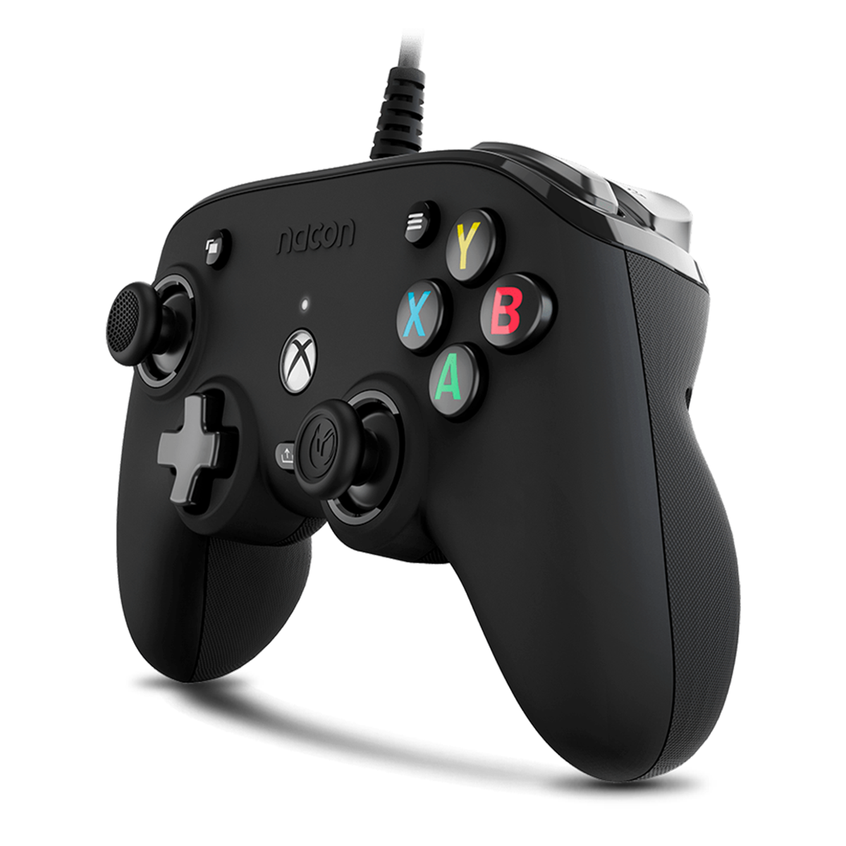 Control Alambrico Nacon Pro Compact Xbox One Serie X / S Negro