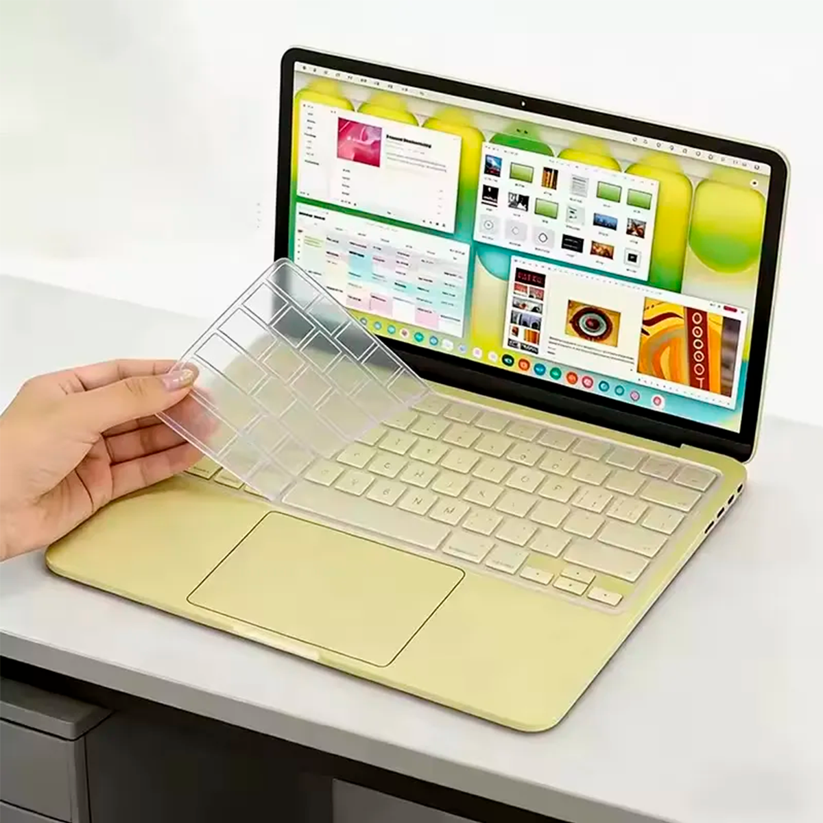 Protector de Teclado MacBook Neo 13" Transparente | Cubierta Silicona